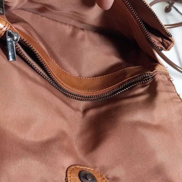 C&C California Tooled Crossbody bag - Picture 8 of 16